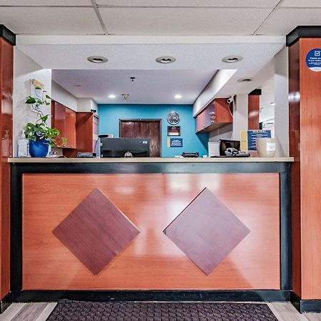 Days Inn By Wyndham Brunswick Bath Area Eksteriør billede