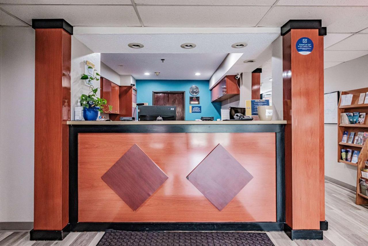 Days Inn By Wyndham Brunswick Bath Area Eksteriør billede