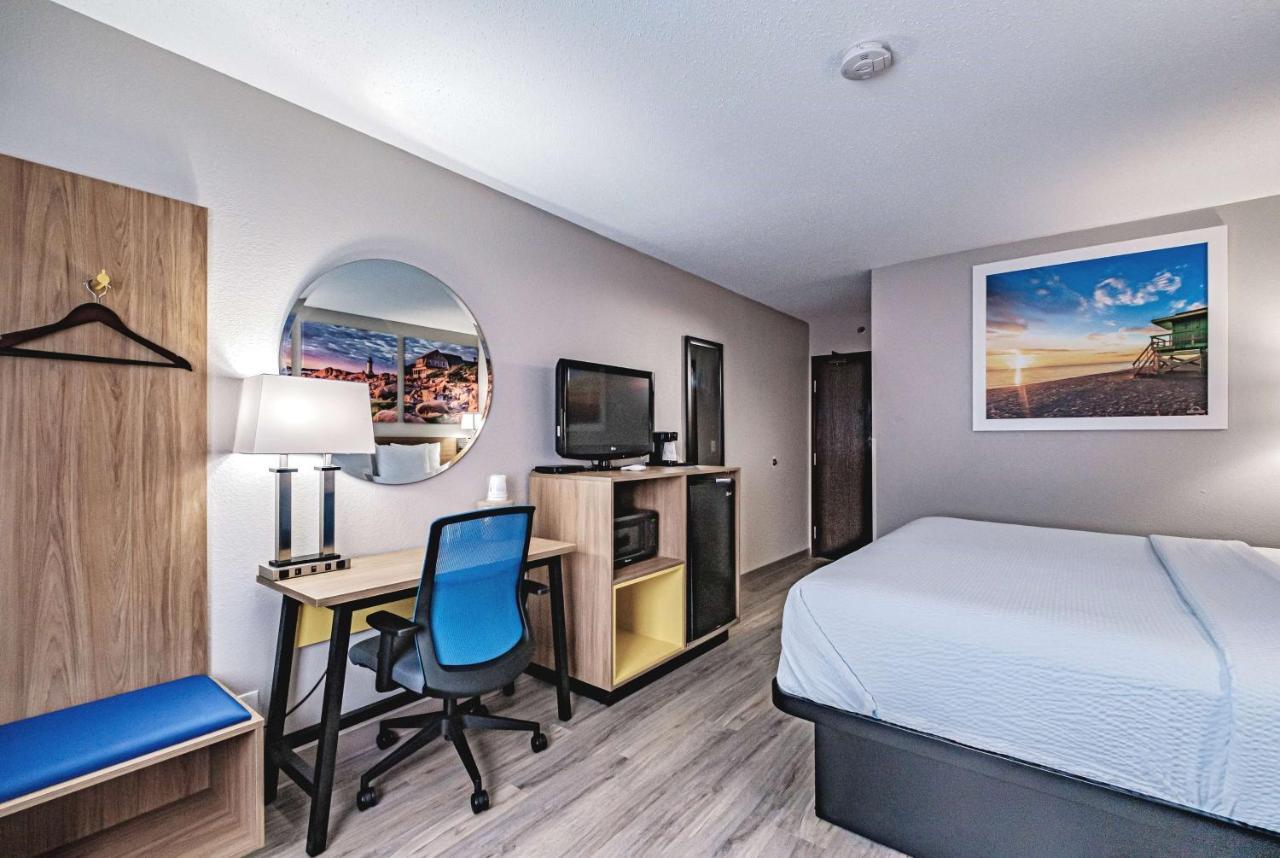 Days Inn By Wyndham Brunswick Bath Area Eksteriør billede